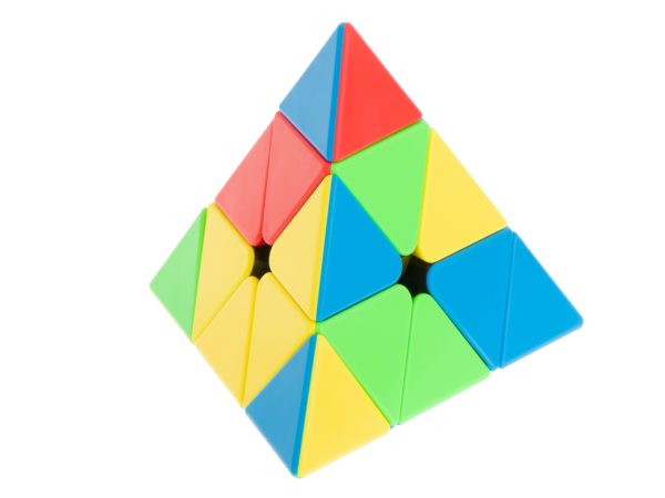Puzzle cube game PYRAMINX MoYu
