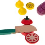 Wooden vegetables to cut with a magnet in a box+accessories