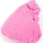 Kinetic sand 1kg in a pouch pink
