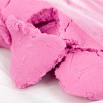 Kinetic sand 1kg in a pouch pink