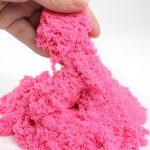 Kinetic sand 1kg in a pouch pink