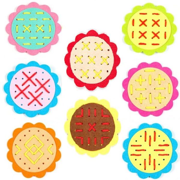 Educational toy learning to sew set
