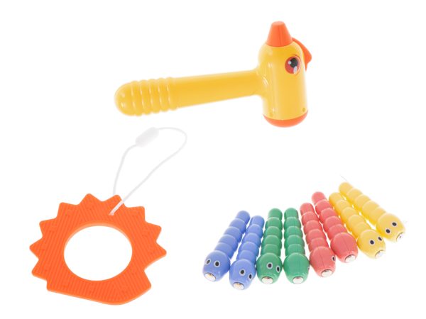 Magnetic game feed the bird on wheels