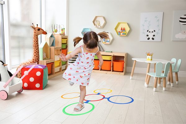 Classroom game coloured hoops 10 wheels and connectors