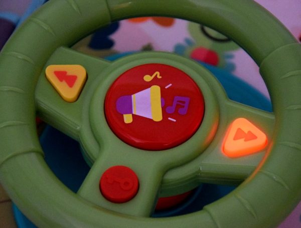 Interactive steering wheel for the car melodies HOLA