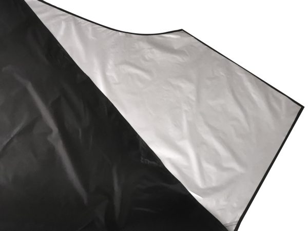 Magnetic windscreen curtain sunshade