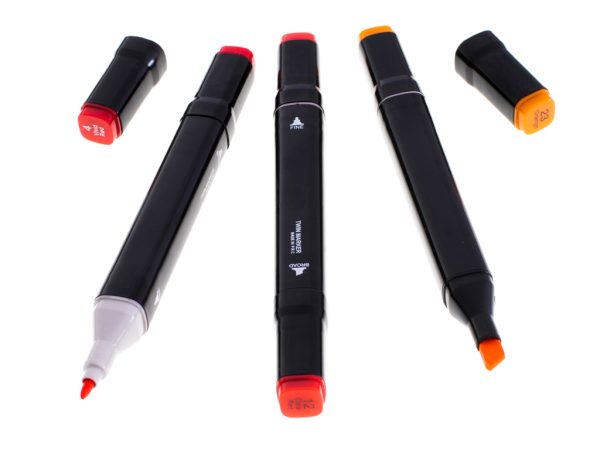 Double-sided alcohol markers in case 80 pieces