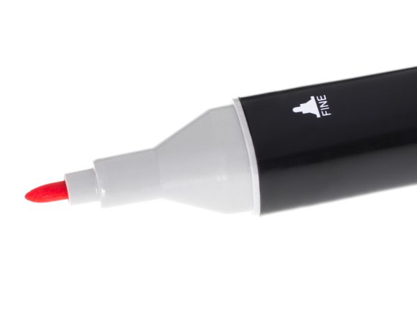 Double-sided alcohol markers in case 80 pieces