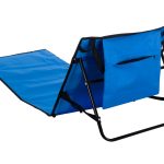 Beach mat with blue back
