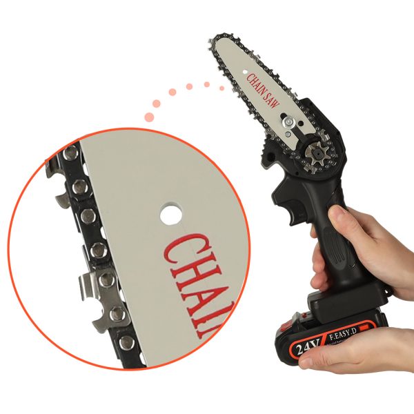 Mini USB chainsaw in case