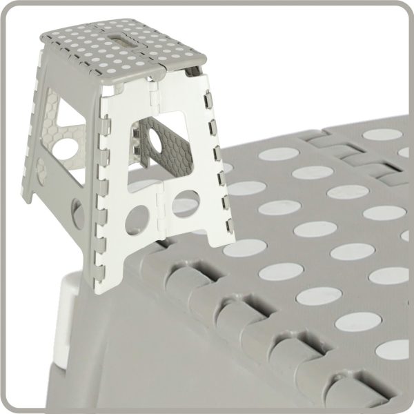 Non-slip folding stool high 39cm light grey