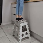 Non-slip folding stool high 39cm light grey