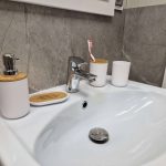 Bathroom set white
