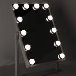 LED make-up mirror with USB bulbs 30x40cm