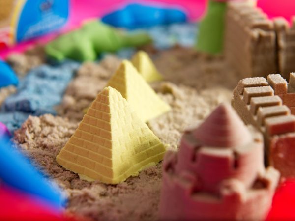 Kinetic sand in a box 2kg molds pink