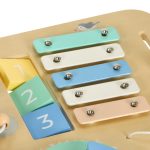 Montessori manipulative table Lulilo